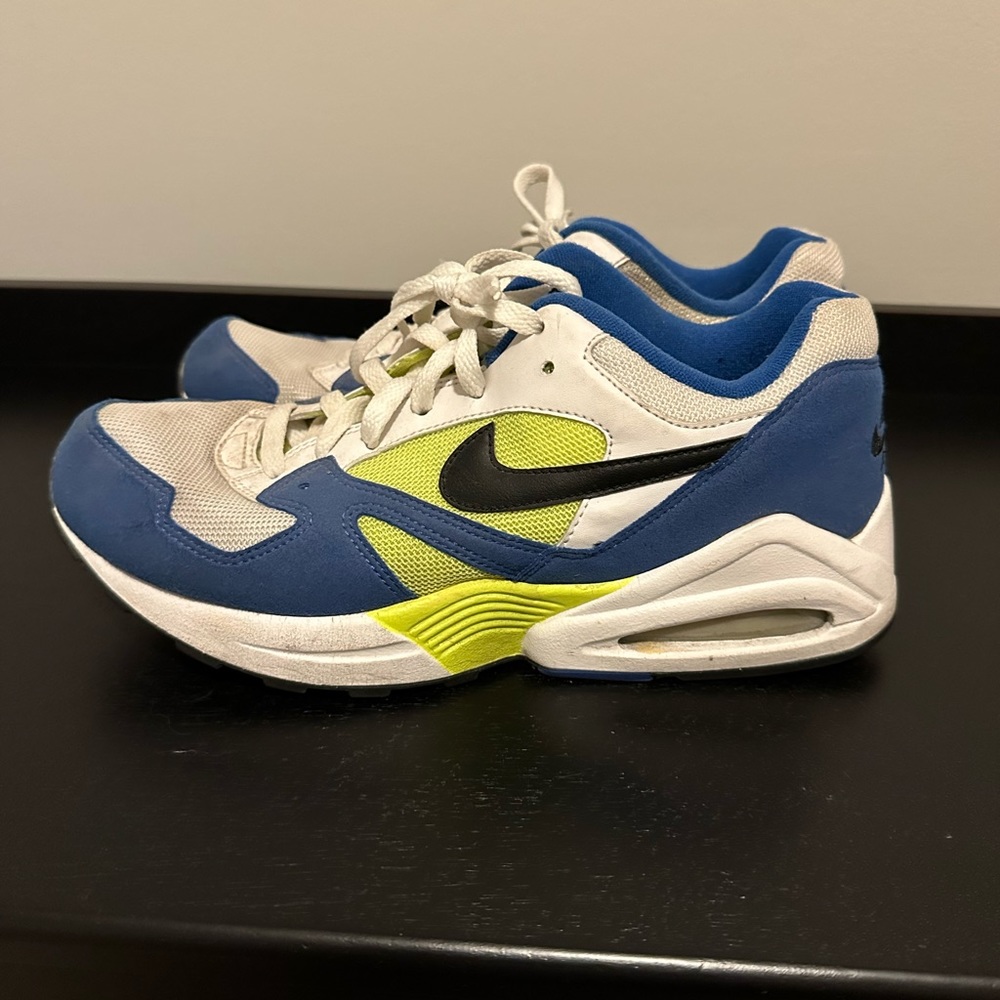 Men’s Nike Air shoes size 8.5